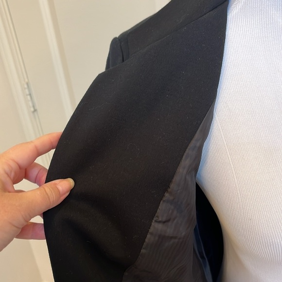 NWOT Elizabeth and James Ostrich feather blazer - Picture 10 of 12